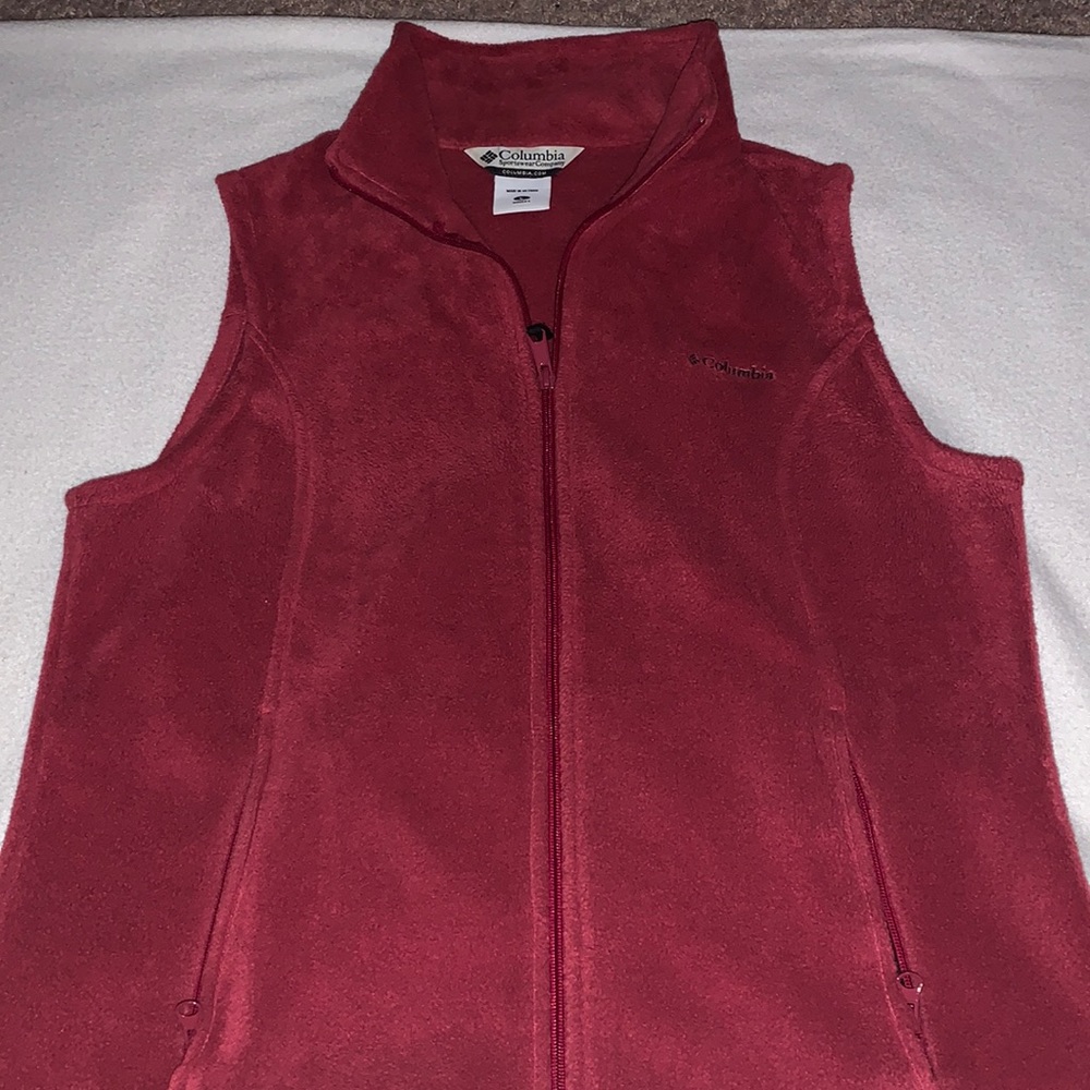 Columbia Zip-up vest